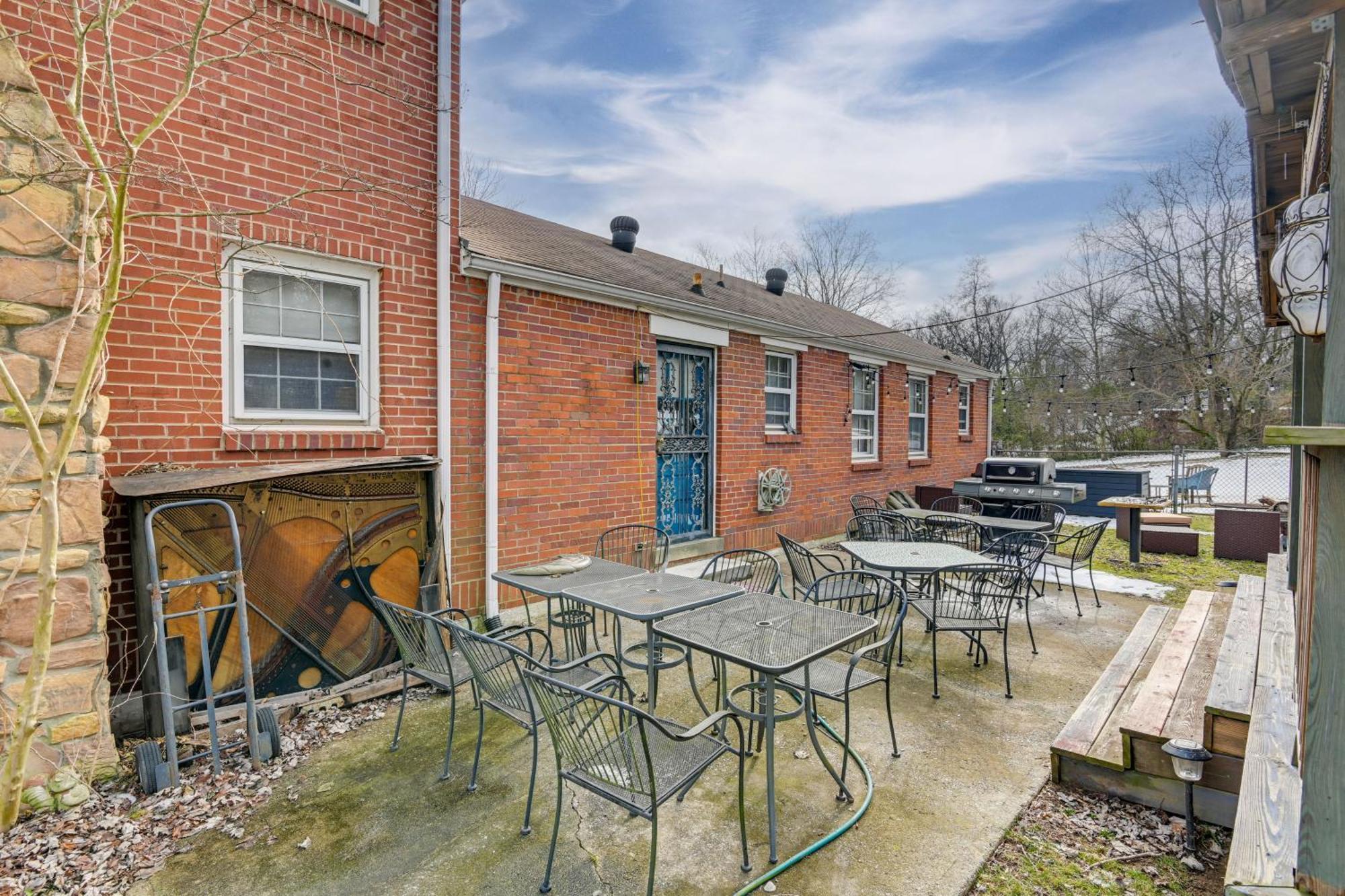 6 Mi To Downtown 70S-Themed Home In Nashville! Zewnętrze zdjęcie